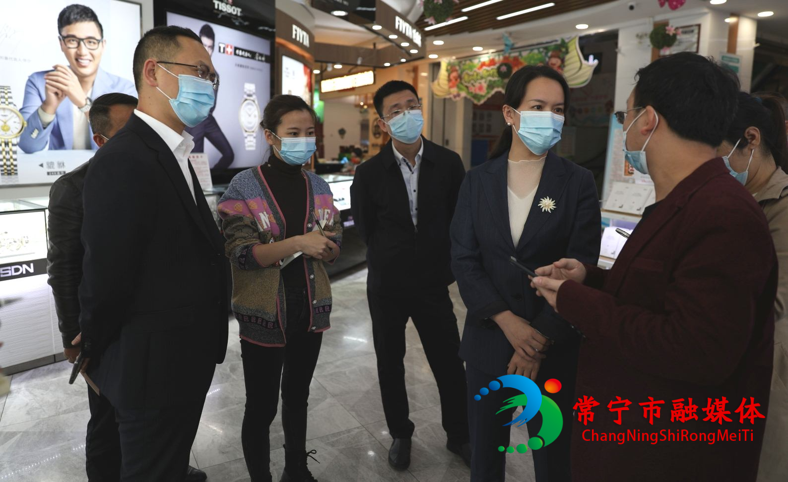 常宁市人民政府门户网站-副市长颜晓曦,彭益玲带队进行疫情防控工作