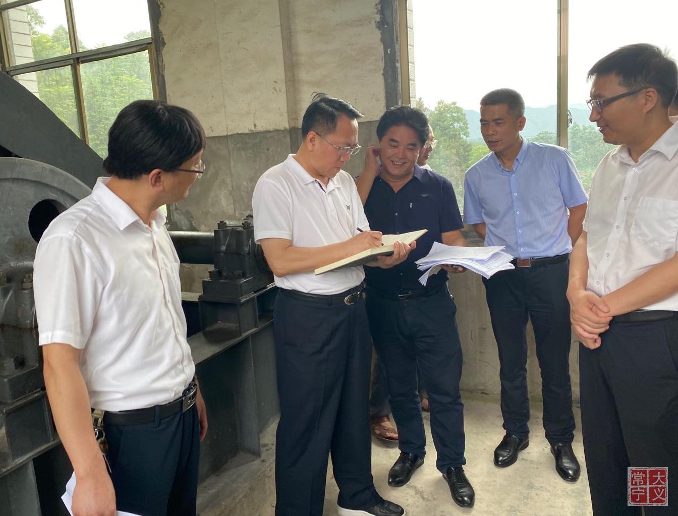 衡阳市副市长市公安局局长胡志文一行来常督导防汛工作