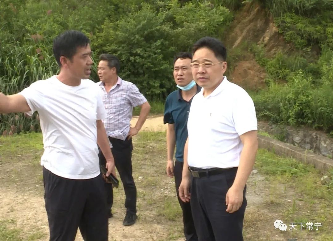 常宁市人民政府门户网站-罗卫华到西岭镇,三角塘镇督导水库防汛和居民
