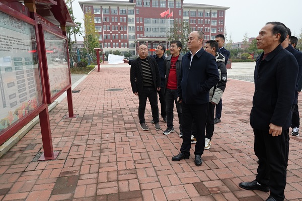 石海燕到常宁二中调研清廉学校建设工作