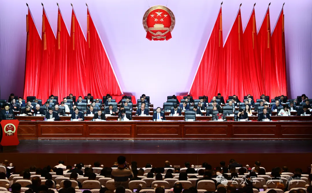 常宁市人民政府门户网站-市十八届人大四次会议开幕
