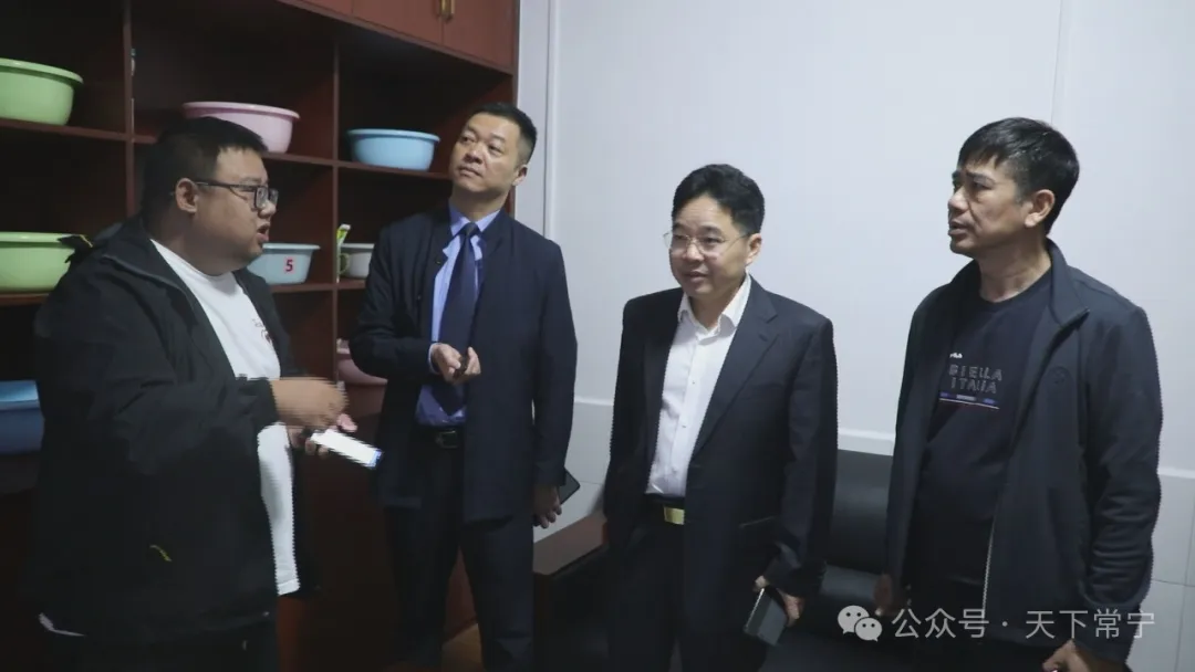 罗卫华督导检查防汛抗旱和道路交通安全工作树牢底线思维以时时放心不